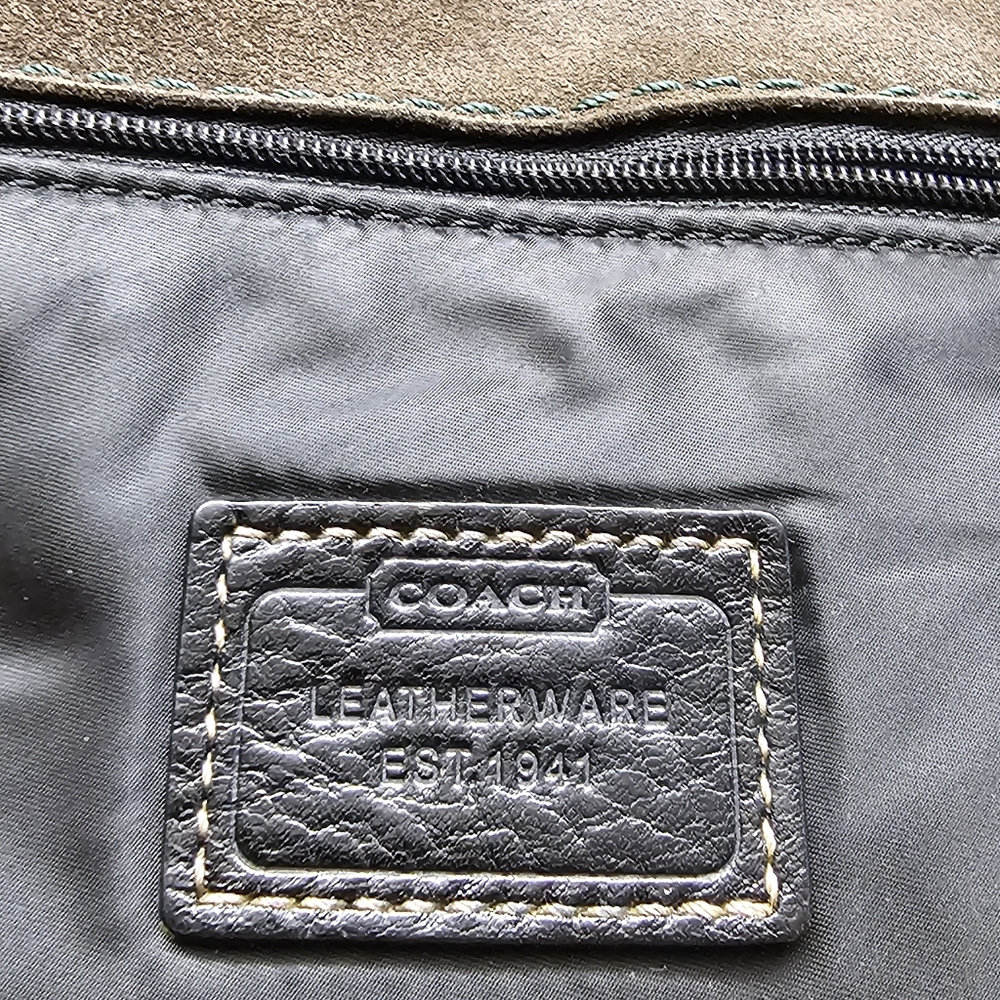 Coach Black Nylon & Suede Crossbody Style CO6J-10098 EUC - Picture 11 of 16